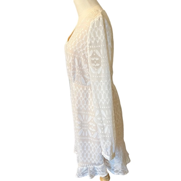 Esley White Raised Bodice Dress with Nude Lining Size Large - Picture 3 of 6